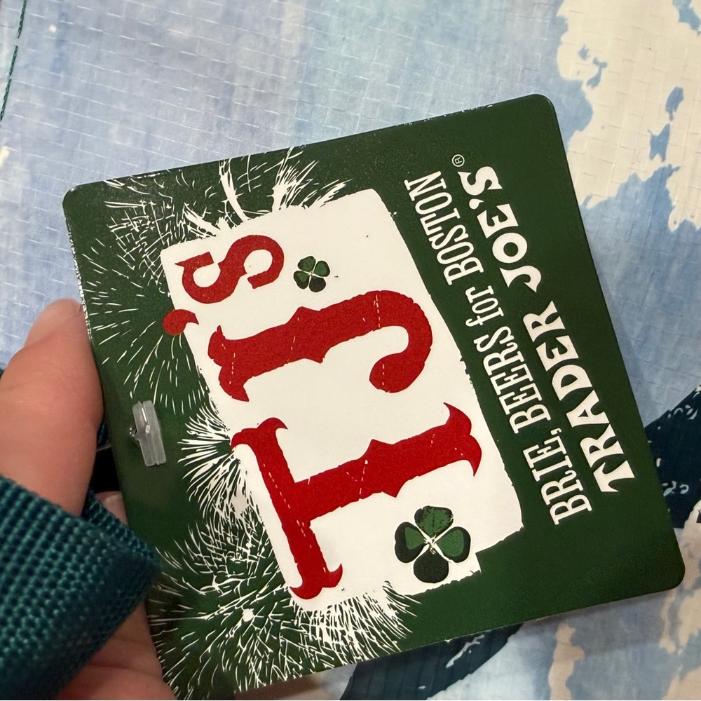 Trader Joe's ECO Reusable Shopping Grocery Gift Tote Bags/Boston/New with tags - Picture 6 of 7